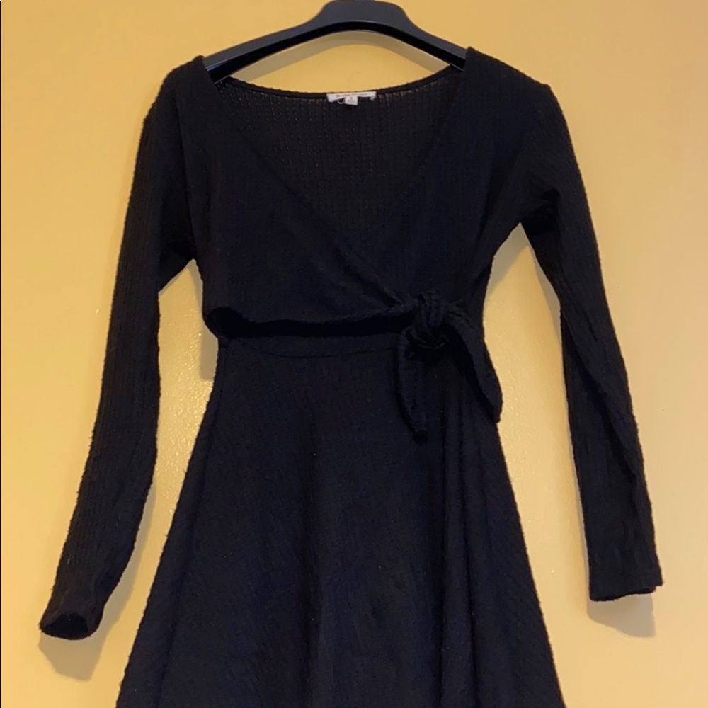 🚫SOLD🚫 Little black sweater dress - Picture 2 of 3